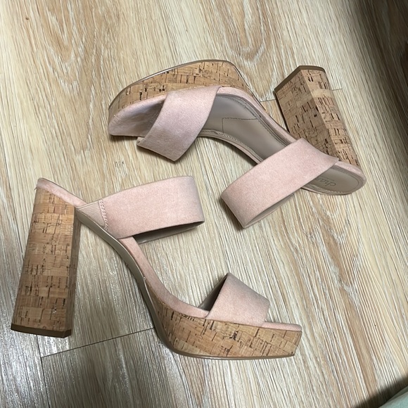 Charles by Charles David Block Heel Platform Sandal, Blush - Picture 3 of 5